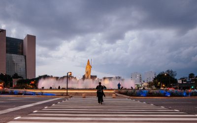 Revolucionando la Smart City de tu ciudad 5 Paso de Peatones Inteligente en la Glorieta de la Minerva: Innovación en el Corazón de Guadalajara, México
